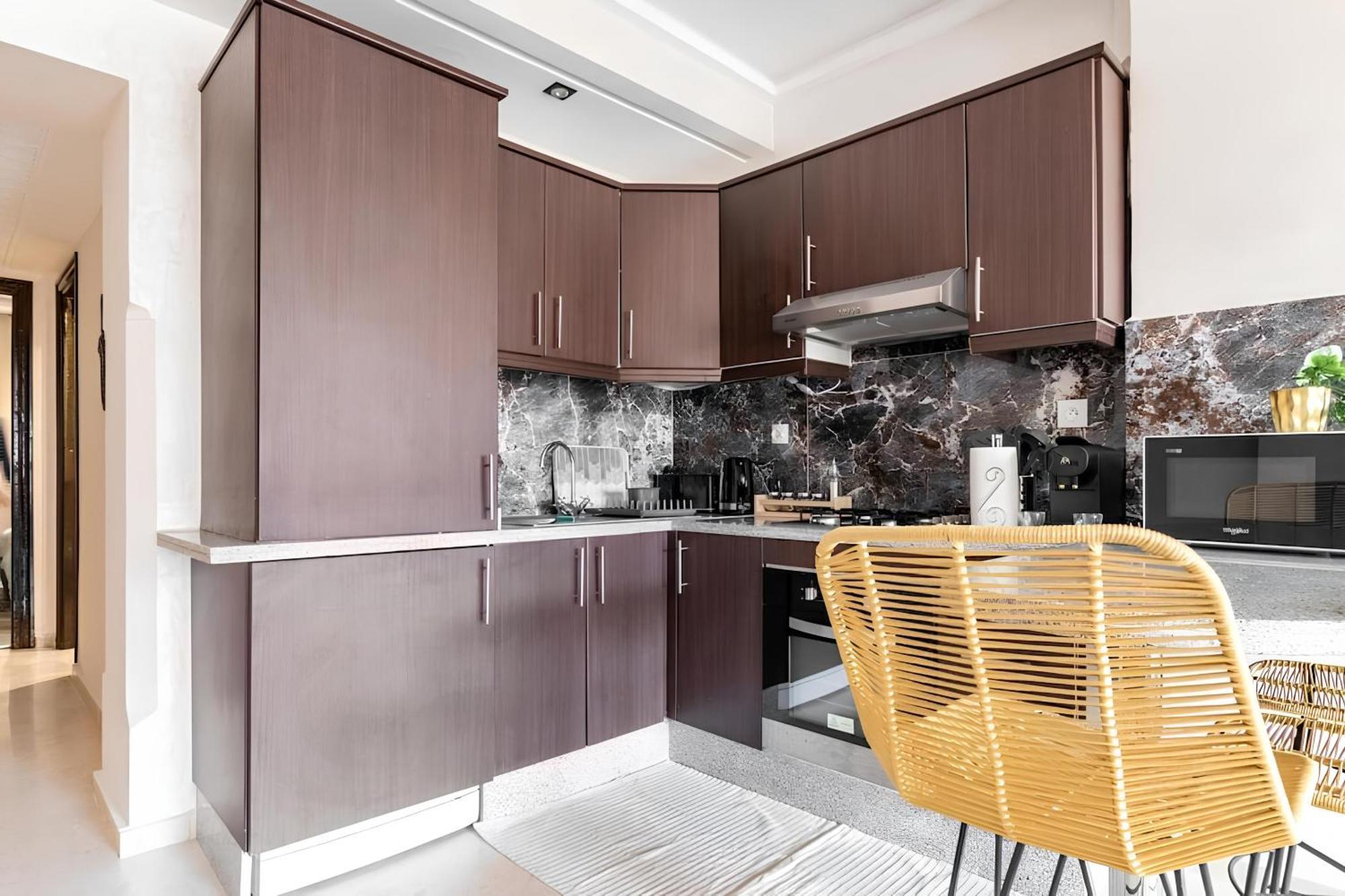 C-Appartement De Luxe Plein Centre De Gueliz Avec Piscine Parking Wifi Netflix 马拉喀什 外观 照片