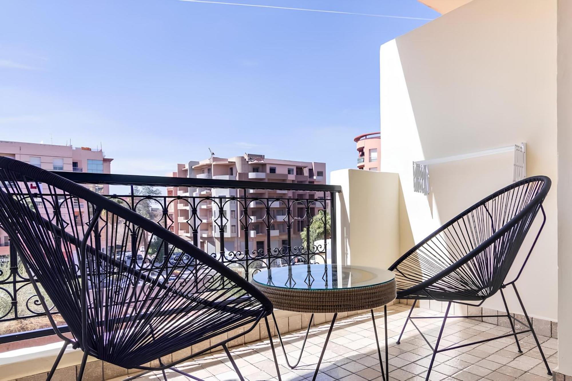 C-Appartement De Luxe Plein Centre De Gueliz Avec Piscine Parking Wifi Netflix 马拉喀什 外观 照片